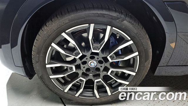 BMW X6 (G06) xDrive40i M Sport 2025 — фото 5