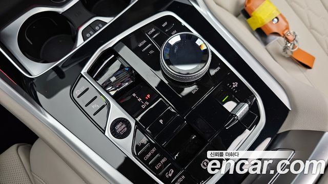 BMW X6 (G06) xDrive40i M Sport 2025 — фото 9