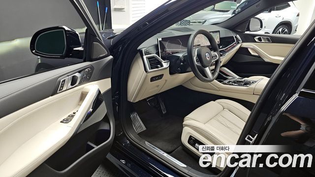 BMW X6 (G06) xDrive40i M Sport 2025 — фото 10