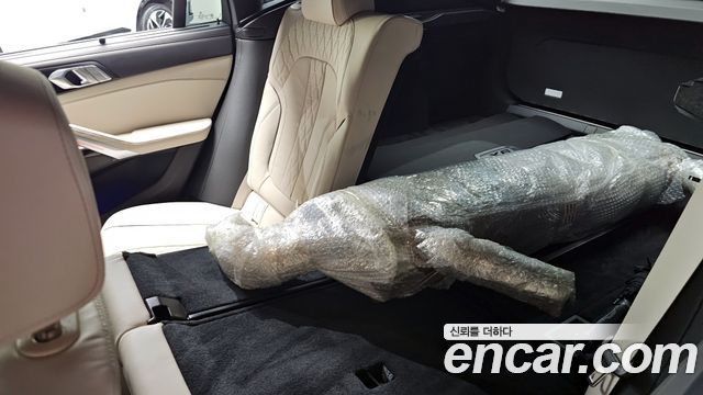 BMW X6 (G06) xDrive40i M Sport 2025 — фото 28