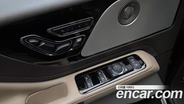 Lincoln Aviator (II) 3.0 Reserve  AWD 2020 — фото 17