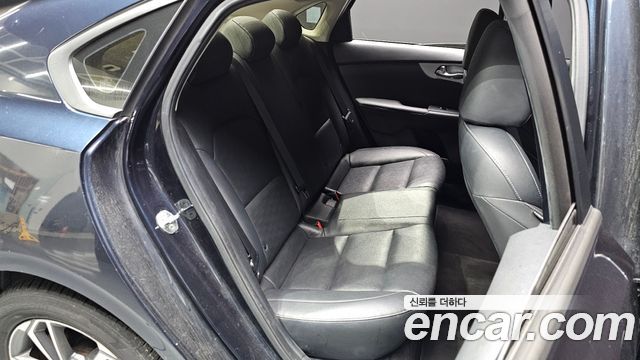 Kia K3 (II) 1.6 Prestige 2022 — фото 20