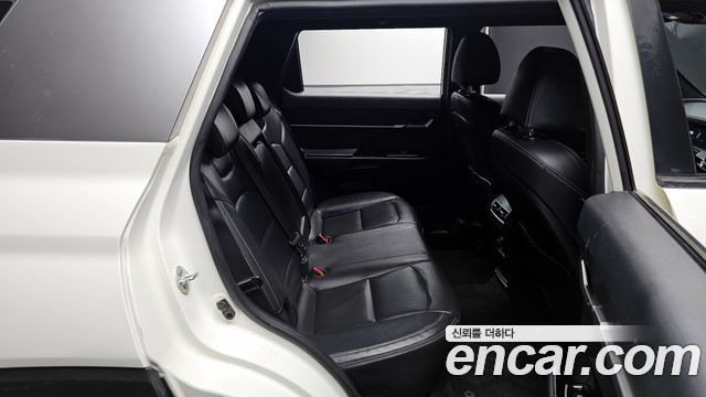KG Mobility (SsangYong) Torres Gasoline 1.5 2WD T5 2023 — фото 11