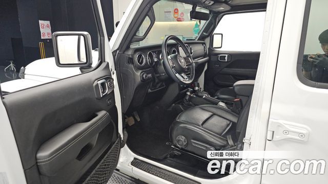 Jeep Wrangler (JL) 2.0 Overland 4Door 2022 — фото 10