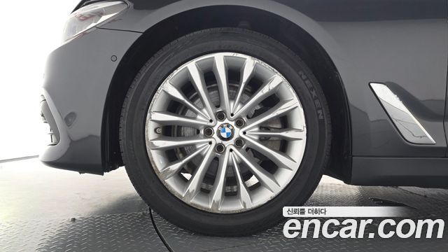 BMW 5 Series (G30) 520d xDrive Luxury Plus 2020 — фото 5