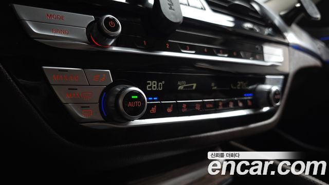 BMW 5 Series (G30) 520d xDrive Luxury Plus 2020 — фото 18