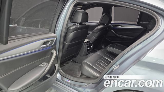 BMW 5 Series (G30) 520d xDrive M Sport Package Plus 2019 — фото 12