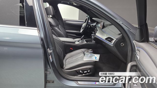BMW 5 Series (G30) 520d xDrive M Sport Package Plus 2019 — фото 26