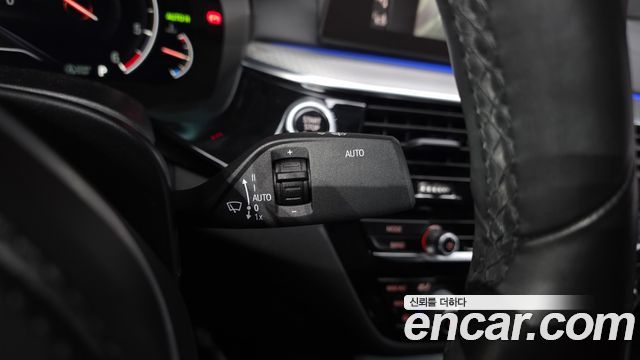 BMW 5 Series (G30) 520d xDrive M Sport Package Plus 2019 — фото 27
