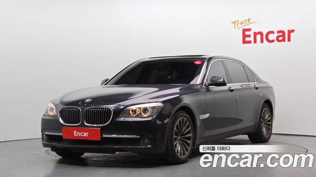 BMW 7 Series (F01) 750Li