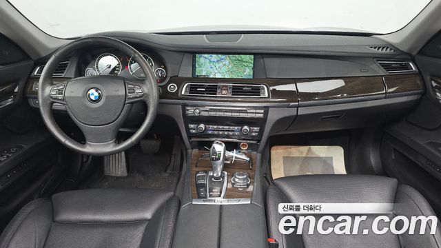 BMW 7 Series (F01) 750Li 2011 — фото 7