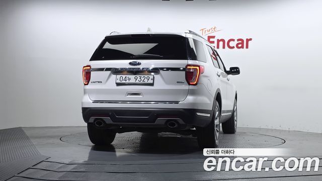 Ford Explorer 2.3 Limited 4WD 5th 2019 — фото 4