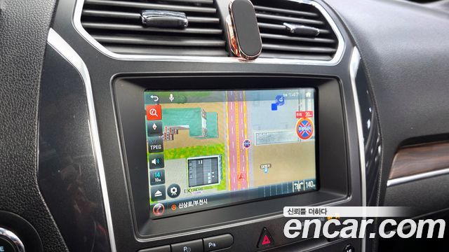 Ford Explorer 2.3 Limited 4WD 5th 2019 — фото 15
