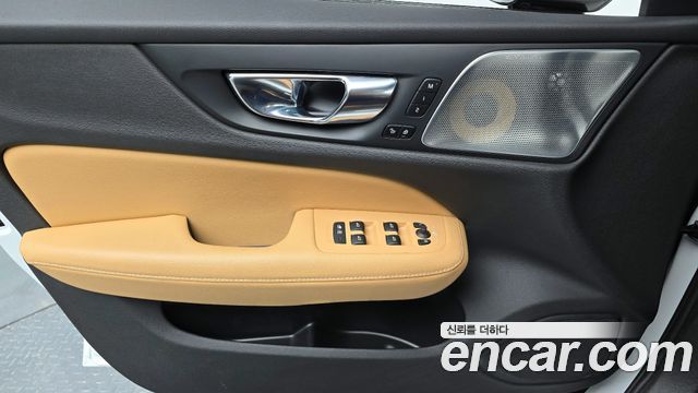 Volvo V60 Cross Country (II) T5 Pro AWD 2020 — фото 24