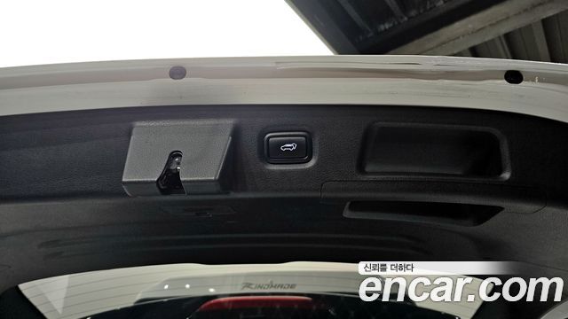 Hyundai Santa Fe Diesel 2.2 2WD Calligraphy 2021 — фото 20