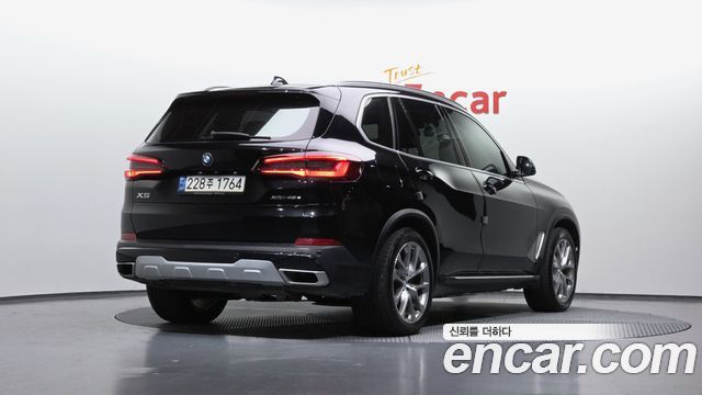 BMW X5 (G05) xDrive 45e xLine 2021 — фото 2
