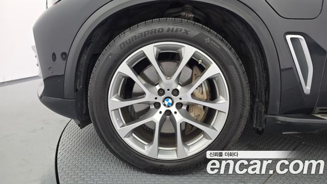 BMW X5 (G05) xDrive 45e xLine 2021 — фото 5