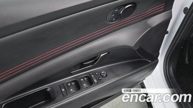 Hyundai Avante (CN7) 1.6 Inspiration N Line 2024 — фото 13