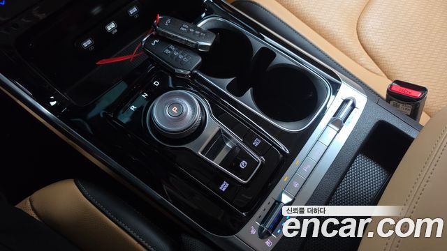 Kia Carnival (IV) Gasoline 9-seater Limousine(Special vehicle) 2023 — фото 9