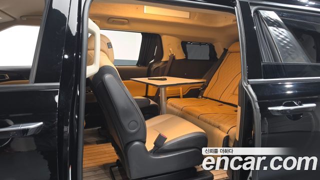 Kia Carnival (IV) Gasoline 9-seater Limousine(Special vehicle) 2023 — фото 11