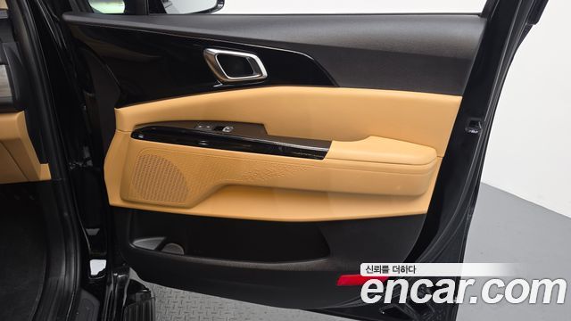 Kia Carnival (IV) Gasoline 9-seater Limousine(Special vehicle) 2023 — фото 25