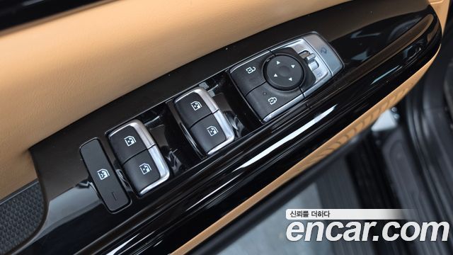 Kia Carnival (IV) Gasoline 9-seater Limousine(Special vehicle) 2023 — фото 35