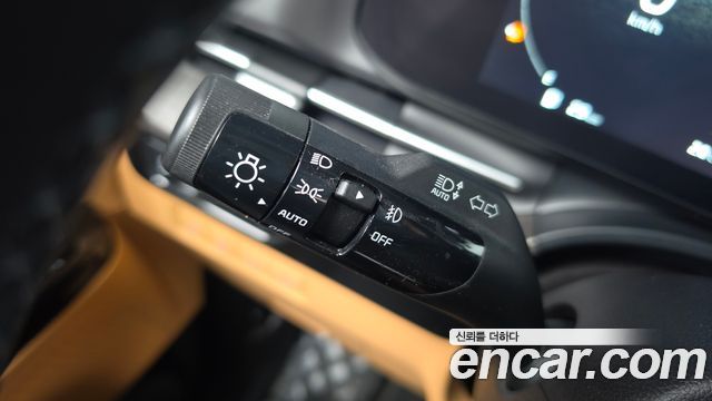 Kia Carnival (IV) Gasoline 9-seater Limousine(Special vehicle) 2023 — фото 37