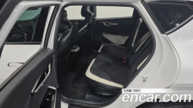 Kia EV6 Long Range GT Line 2023 — фото 12