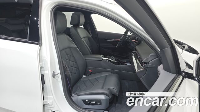 BMW 5 Series (G60) 530e xDrive M Sport Pro 2026 — фото 26