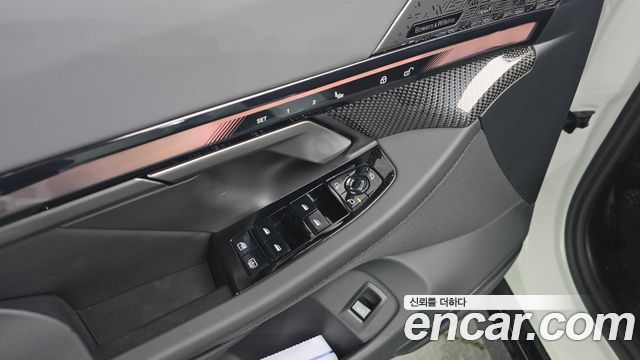 BMW 5 Series (G60) 530e xDrive M Sport Pro 2026 — фото 28