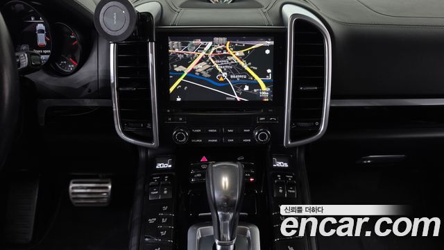 Porsche Cayenne 3.6 GTS 958 2017 — фото 14