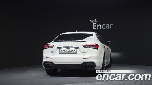 Maserati Ghibli 3.0S Q4 3rd 2015 — фото 4