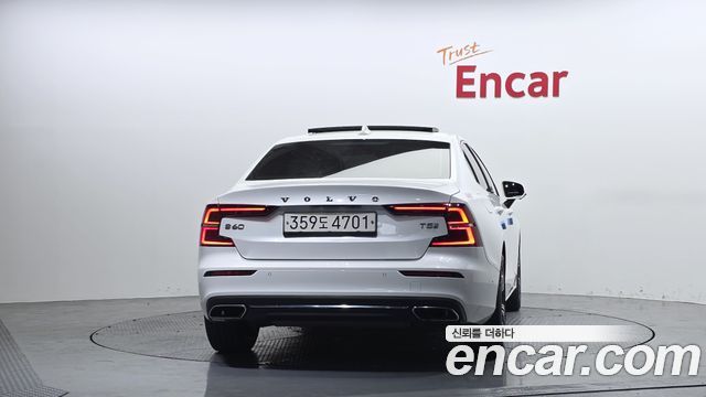Volvo S60 (III) T5 Inscroption 2020 — фото 4
