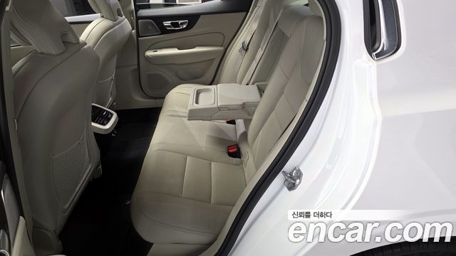 Volvo S60 (III) T5 Inscroption 2020 — фото 12