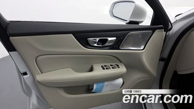 Volvo S60 (III) T5 Inscroption 2020 — фото 24
