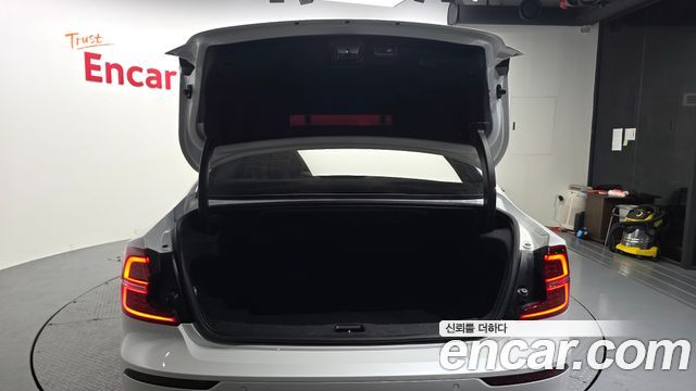 Volvo S60 (III) T5 Inscroption 2020 — фото 31