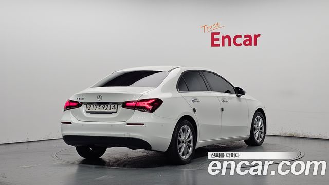 Mercedes-Benz A-Class (W177) A220 Sedan 2020 — фото 2