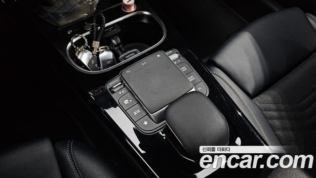 Mercedes-Benz A-Class (W177) A220 Sedan 2020 — фото 17