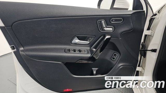 Mercedes-Benz A-Class (W177) A220 Sedan 2020 — фото 24