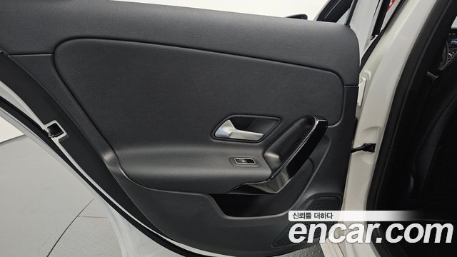 Mercedes-Benz A-Class (W177) A220 Sedan 2020 — фото 25
