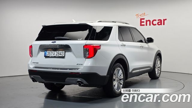 Ford Explorer (VI) 2.3 LimIted 4WD 2022 — фото 2