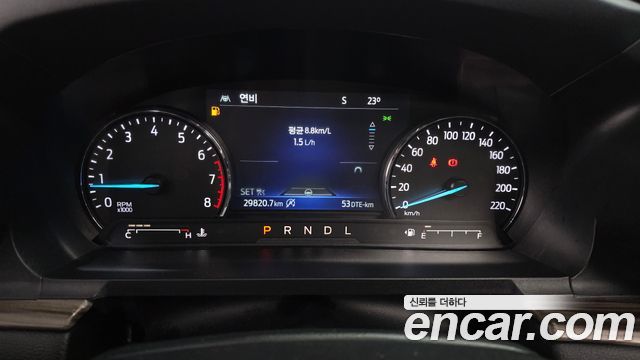 Ford Explorer (VI) 2.3 LimIted 4WD 2022 — фото 8