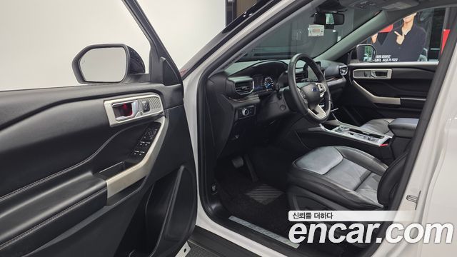 Ford Explorer (VI) 2.3 LimIted 4WD 2022 — фото 10