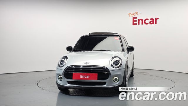 MINI Cooper 5Door HIGH 3rd 2020 — фото 3
