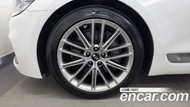 Kia K9 3.8 GDI AWD Grand Platinum 2021 — фото 5