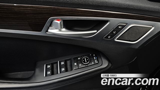 Genesis G80 3.3 GDI Premium Luxury 2018 — фото 30