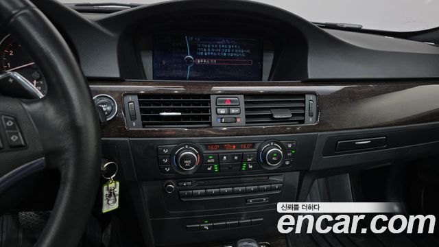 BMW 3 Series (E90) 328i convertible 2013 — фото 14