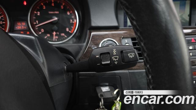 BMW 3 Series (E90) 328i convertible 2013 — фото 17