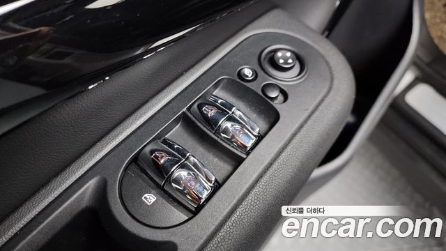MINI Cooper Clubman Classic 2nd 2022 — фото 34