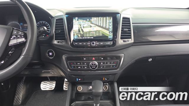 KG Mobility (SsangYong) Rexton Sports Diesel 2.2 2WD Prestige 2023 — фото 16